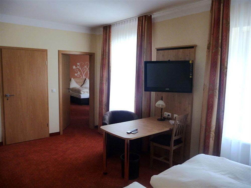 Hotel Gasthof Fellner Furth im Wald Exteriör bild